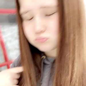 Meet your Posher, Skylar